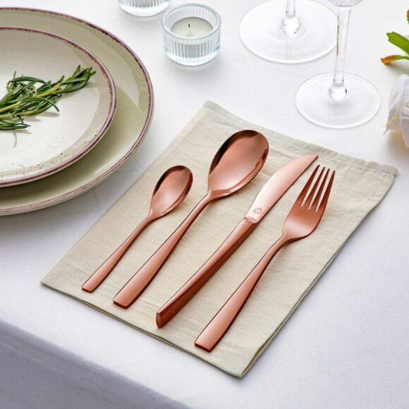 VANCASSO 𝟐𝟒 𝐏𝐢𝐞𝐜𝐞 Flatware Set -  𝐒𝐞𝐫𝐯𝐢𝐜𝐞 𝐟𝐨𝐫 𝟔 - NEW IN BOX!! - Picture 1 of 16
